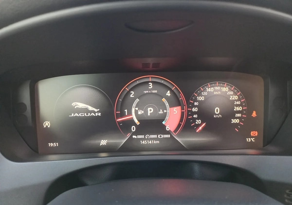 Jaguar F-Pace cena 109000 przebieg: 145000, rok produkcji 2017 z Swarzędz małe 742